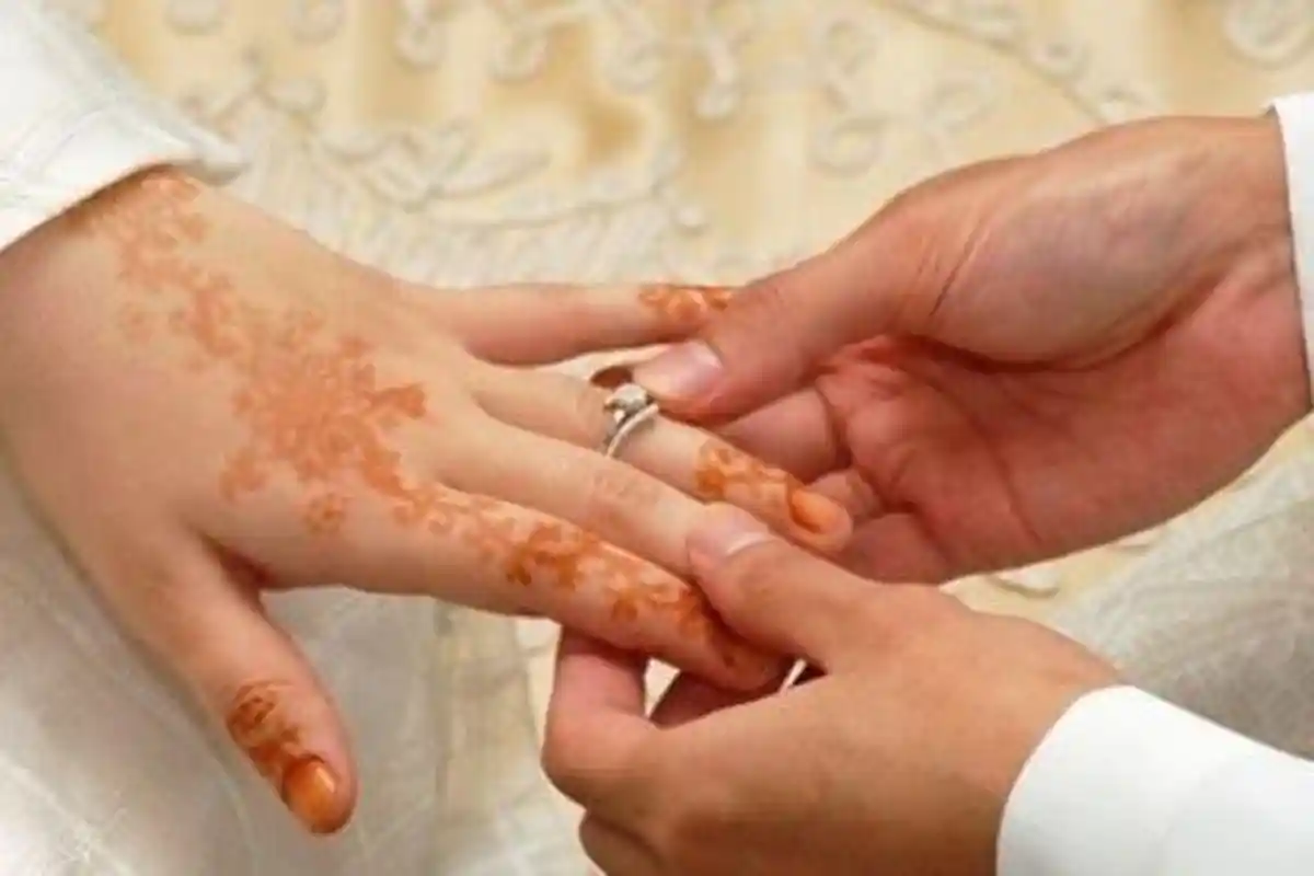 Musim 'Pelakor' dan 'Pebinor', Berikut 4 Tanda Jika Pasangan Anda Selingkuh