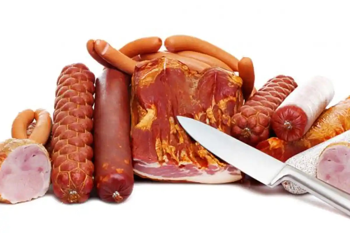 Waspada! Ini Bahaya Mengintai Dibalik Lezatnya Daging Olahan 