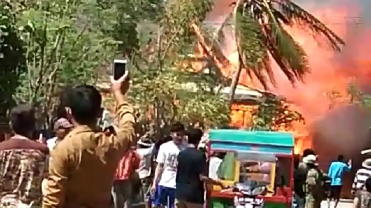 13 Rumah Hangus Dilalap Sijago Merah di Jeneponto