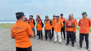 APEL-Tim-SAR-Gabungan-melakukan-apel-saat-operasi.jpg