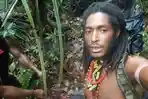 Bos-OPM-Dejang-Heluka-membuat-pernyataan-lewat-video-usai-membantai-8-pendulang-emas.jpg