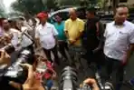 dua-pelaku-pembacokan-tiba-di-mapolda-metro-jaya_20170712_173141.jpg