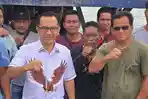 Wahyu-Wahyudin-bersama-Nelayan.jpg
