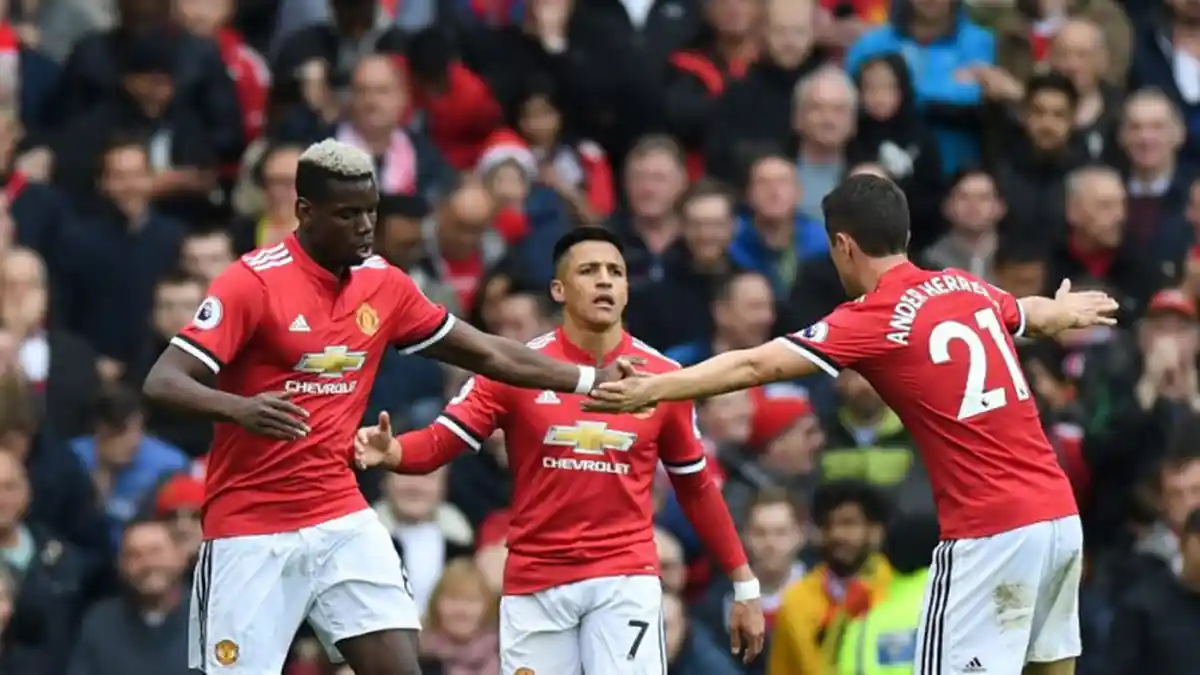 Man United vs Arsenal - Gol Paul Pogba Bawa MU Unggul Babak I