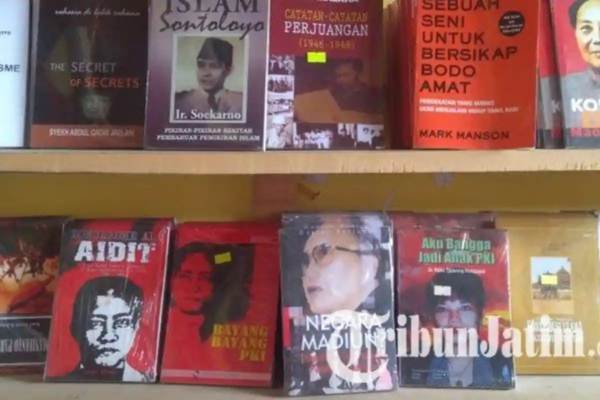 Aparat di Kediri Amamkan Ratusan Judul Buku Beraliran Kiri, di Antaranya Ada yang Membahas PKI