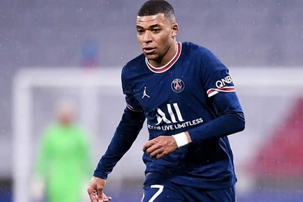 Komentar Mbappe Usai PSG Kalah 3 - 0 Dari AS Monaco dan 4 Laga Tandang Beruntun
