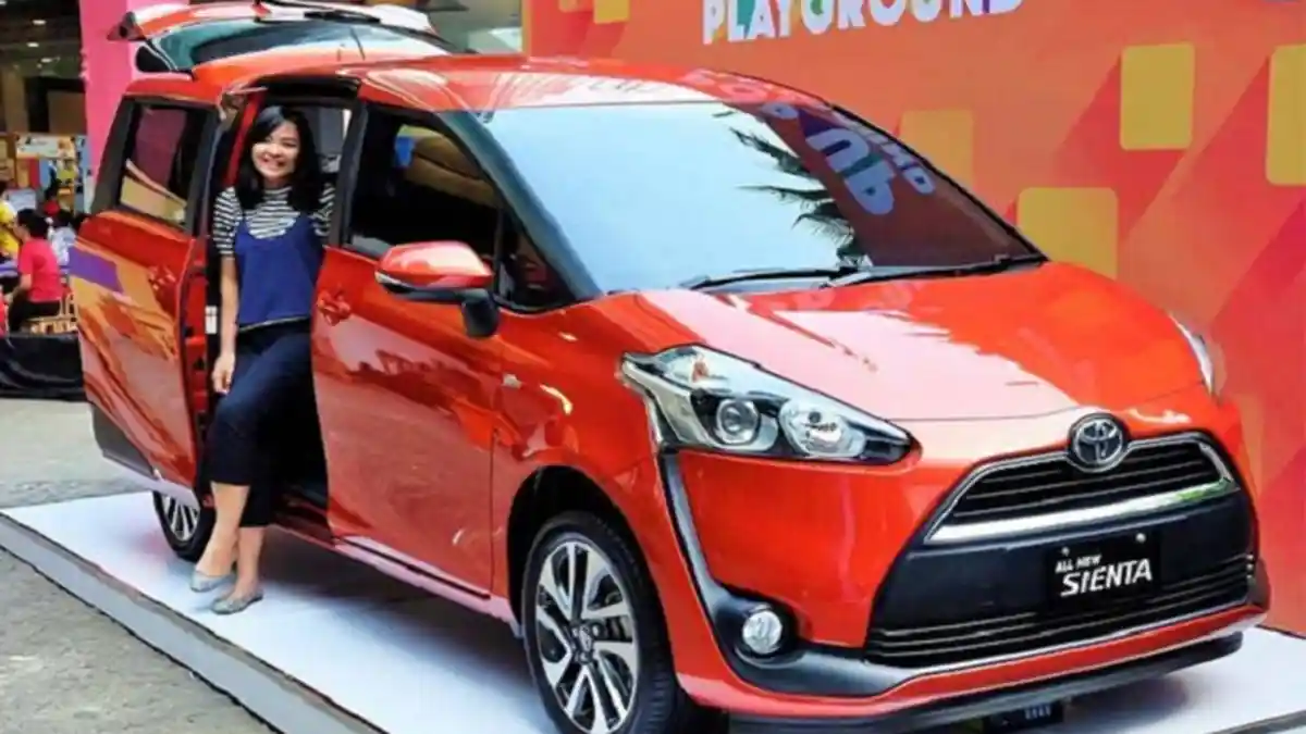 Toyota Sienta Facelift Mengaspal, Harga Sienta Model Lama Diskon hingga Rp 20 Juta