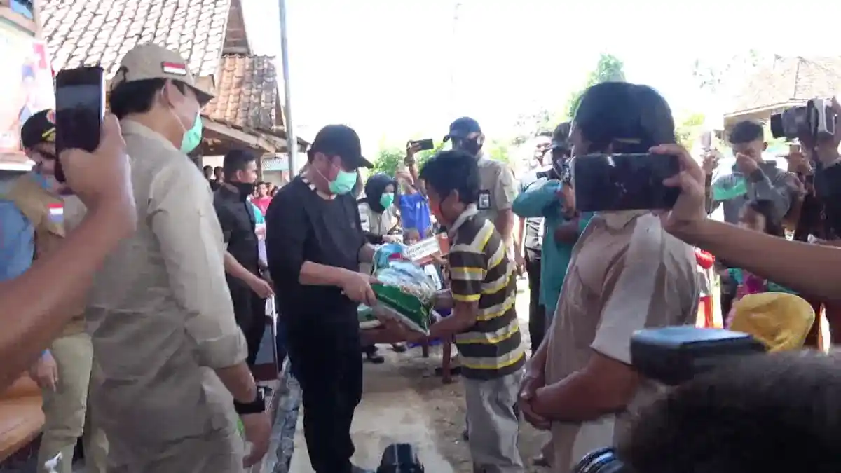 Gubernur Sumsel Tegaskan Rumah Hanyut dan Roboh Dampak Banjir Direnovasi Pemerintah