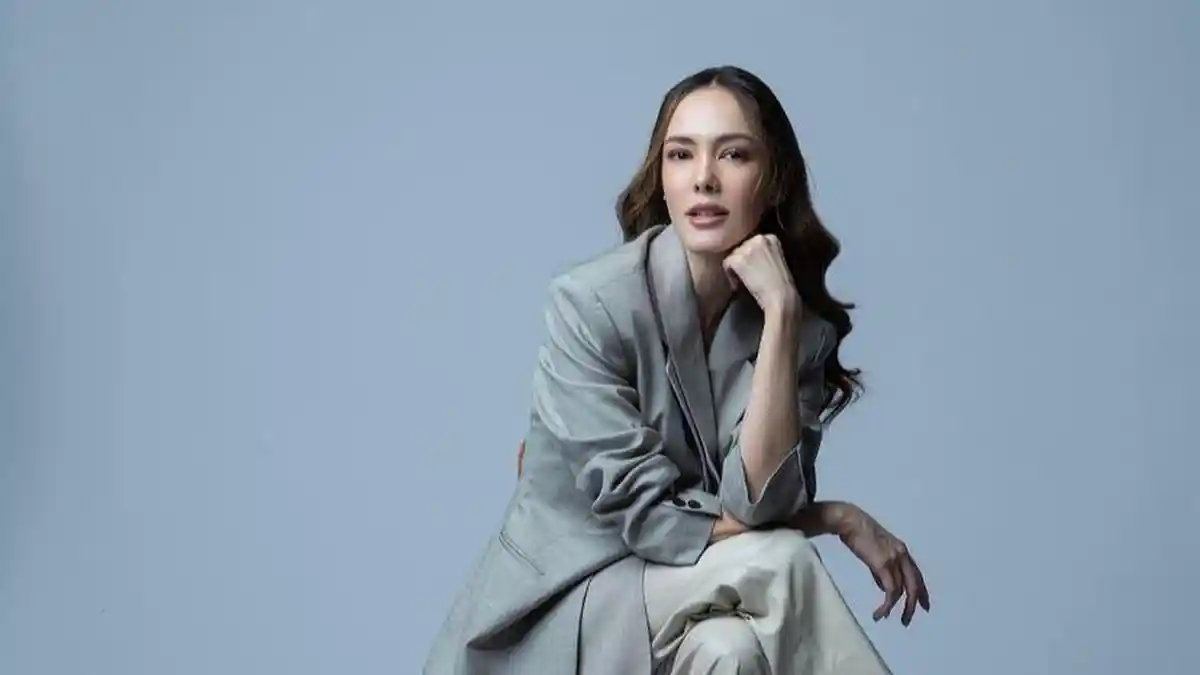 HEBOH, Cathy Sharon Tampil Cantik Pakai Hijab, Warganet: Mualaf Ka?