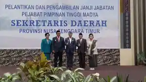 GUBERNUR-BERSAMA-SEKDA-NTT.jpg
