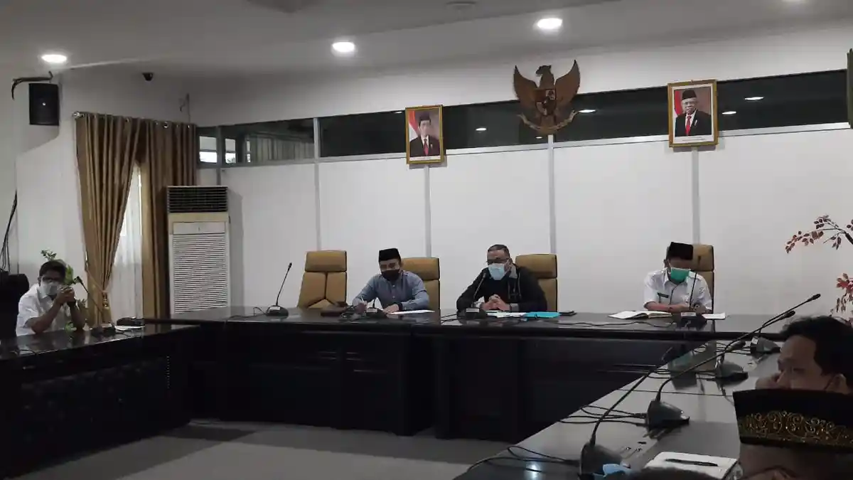 Solusi Persoalan Sampah dalam Rapat DPRD Paser, Tambah Armada, Bukan Bangun Pembuangan Akhir