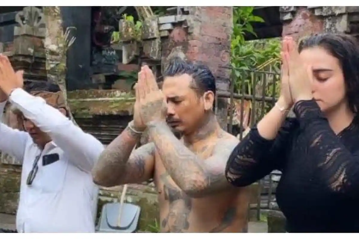 FAKTA Jerinx SID Bebas Murni setelah 10 Bulan Dipenjara, Langsung Gelar Upacara Pembersihan Diri