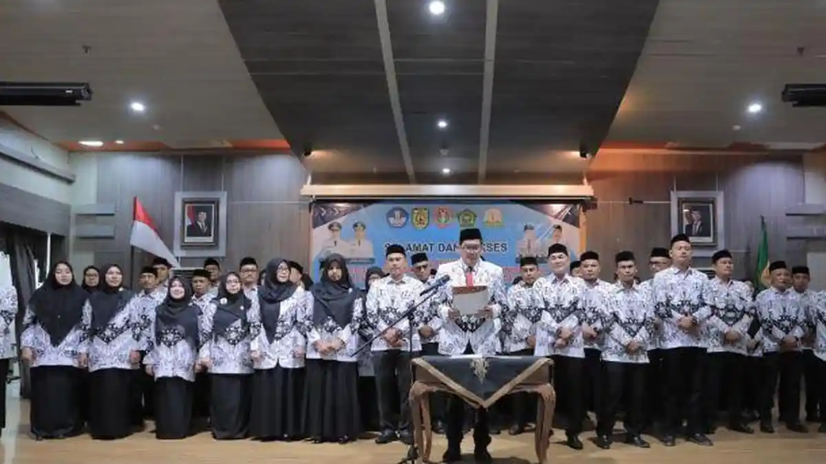 Pengurus PGRI Banda Aceh Periode 2024–2029 Dilantik, Illiza Tekankan Peran Guru Sebagai Pencetak SDM
