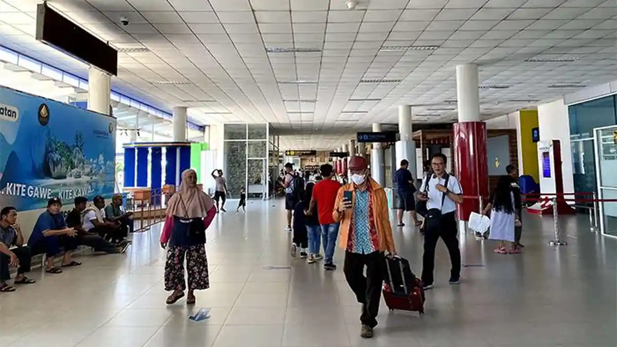 Jumlah Penumpang di Bandara Depati Amir Pangkalpinang Menurun di Awal Ramadan