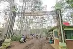 Pintu-gerbang-objek-wisata-Maranting-Desa-Gunung-Batu-Kecamatan-Tebing-Tinggi-Kabupaten-Balangan.jpg