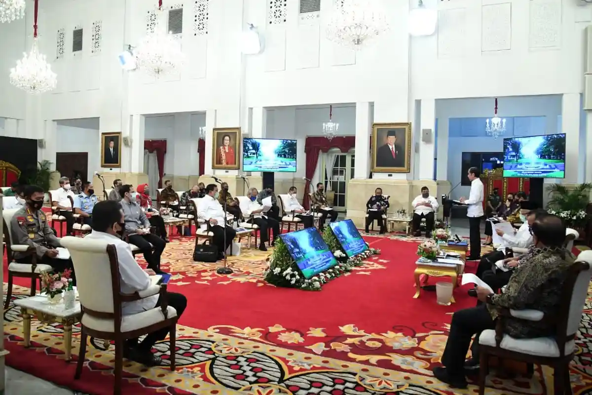 Fadjroel Rachman Bantah Isu Reshuffle Kabinet, Sebut Semua Menteri Fokus Kerja Keras Hadapi Covid-19