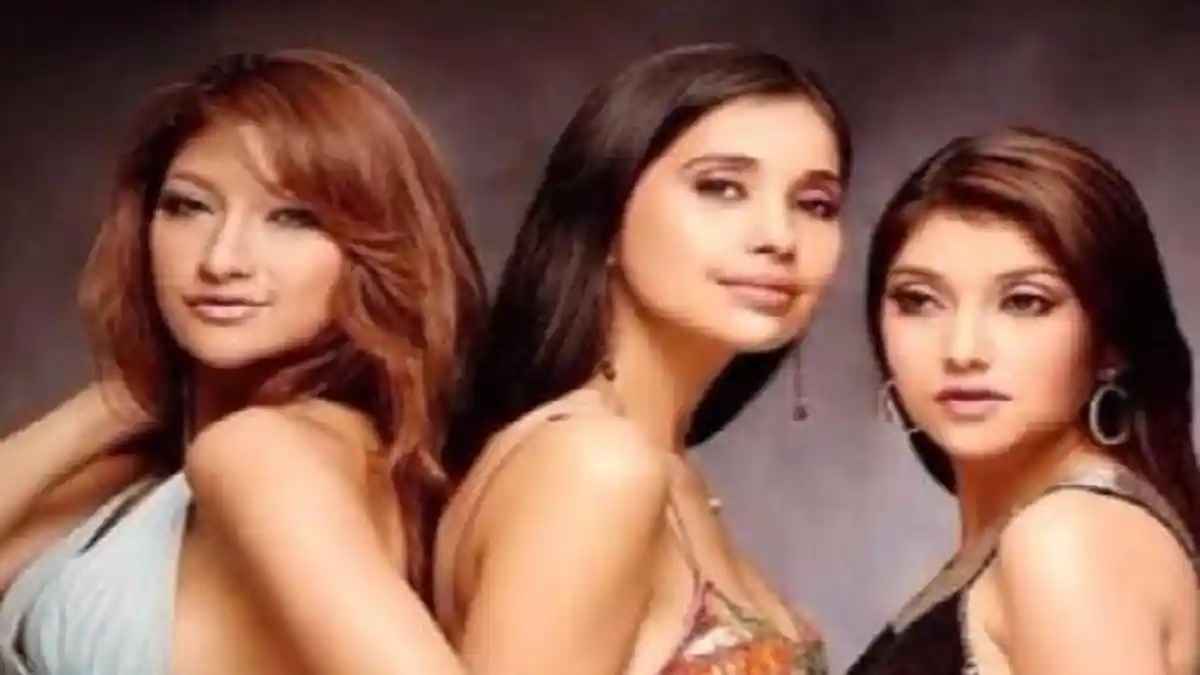 Putrinya Terkenal Seksi, Lihat Paras Ibunda Sarah & Ayu Azhari Semasa Muda, Aura Cantiknya Terpancar