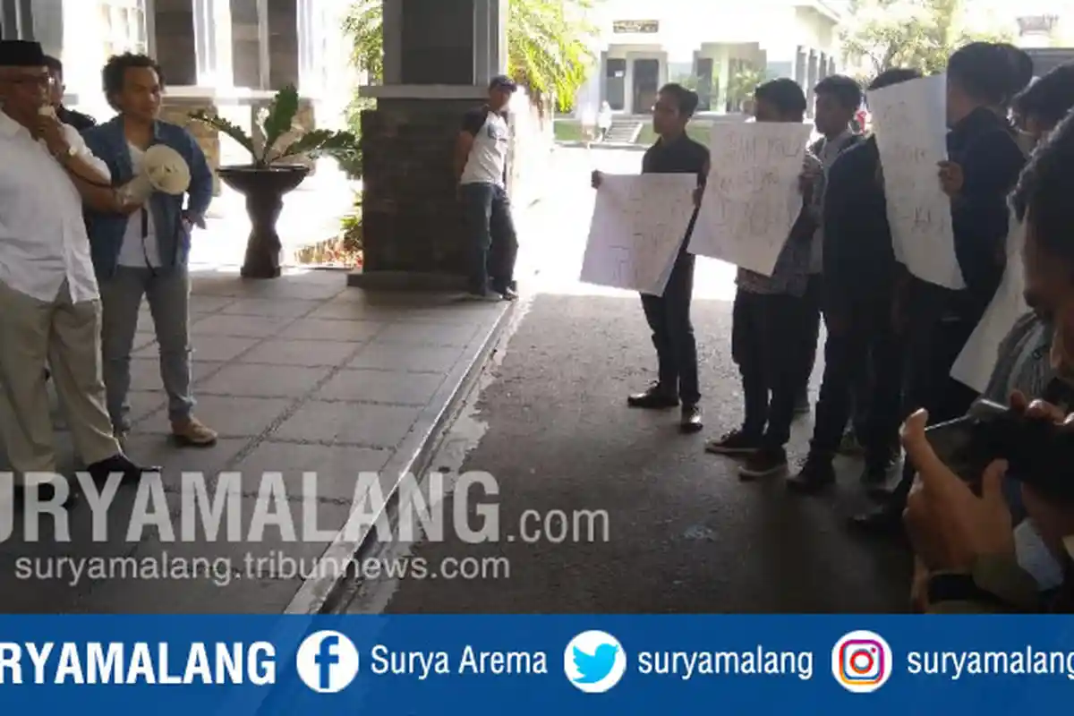 Mahasiswa UIN Maulana Malik Ibrahim Demo Menyoal Plagiarisme