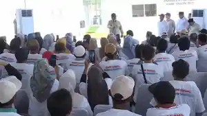 Presiden-RI-Prabowo-Subianto-saat-berpidato-di-depan-para-nelayan.jpg