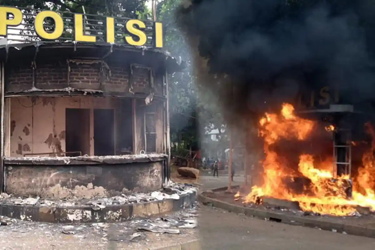 Demo Tolak Undang-Undang Cipta Kerja Ricuh, Massa Bentrok dengan Aparat hingga Pos Polisi Dibakar