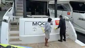 kapal-yacht-berbendera-asing-di-Dermaga-Pantai-Mutiara.jpg