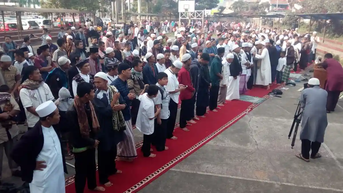 Jemaah Majelis Taqorub Ilalloh Garut Rayakan Idulfitri Hari Ini, Ikuti Rukyat Global
