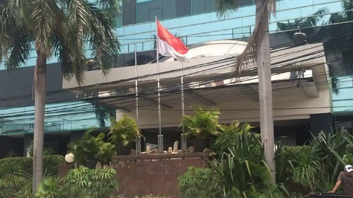 Simbol dan Logo Hotel Alexis Mulai Dipreteli
