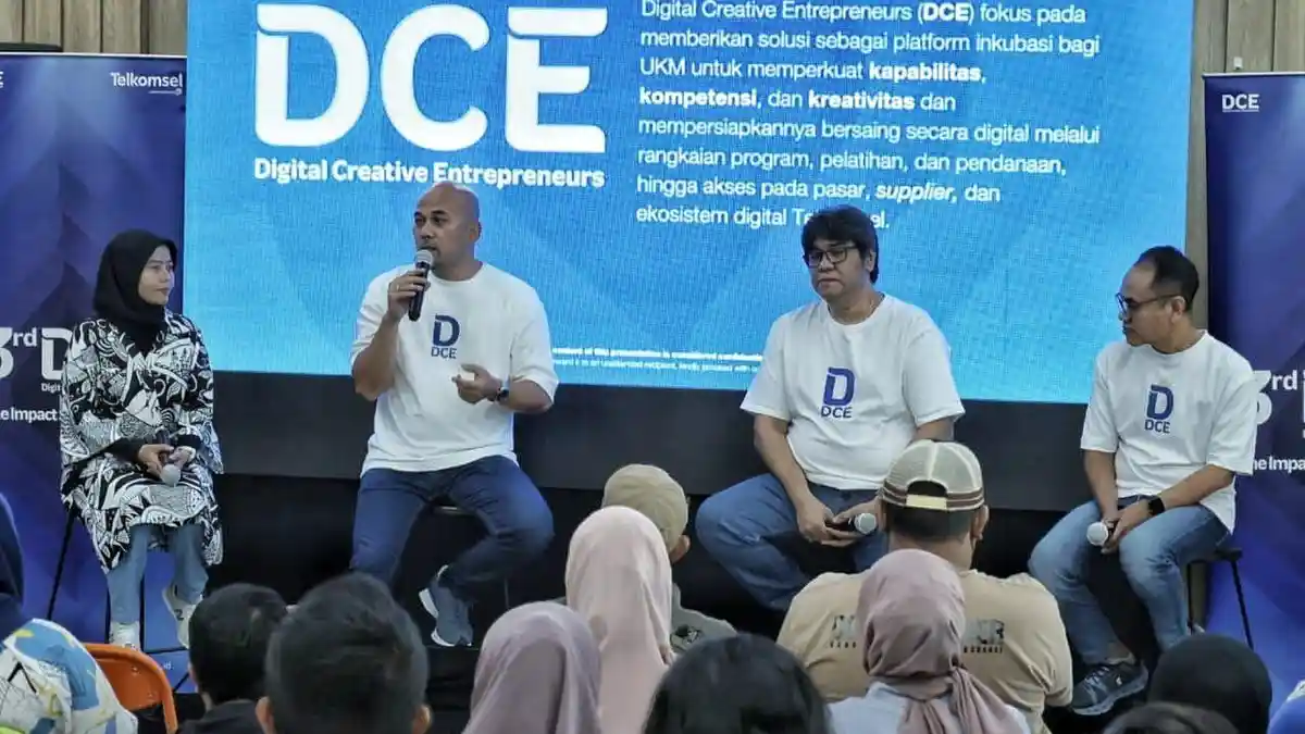 Dukung UKM Go Digital, Telkomsel Gelar Roadshow 3rd Digital Creative Entrepreneurs di Bandung