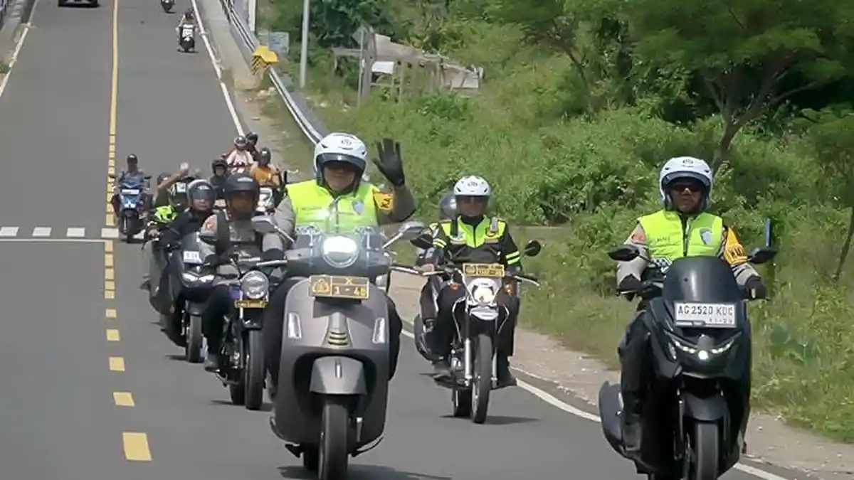 Kendaraan yang Keluar Perbatasan Blitar di Puncak Arus Balik Lebaran 2025 Capai 7.500 Unit