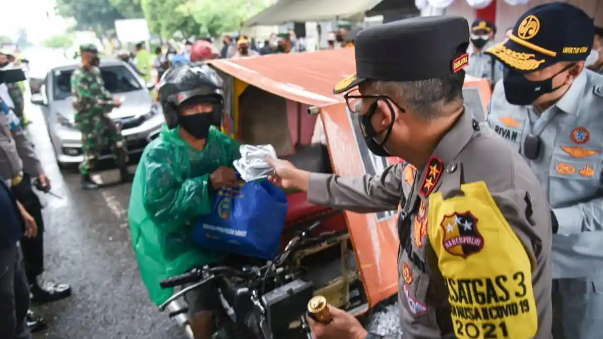 Cek Vaksinasi Driver Ojol dan PPKM Level 4 di Medan, Kakorlantas: Langkahnya Cukup Konkret