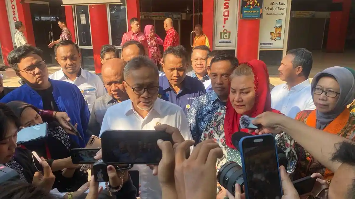 Cek Stok dan Harga Beras di Pasar Bulu, Mendag Jelaskan Penyebab Kenaikan Harga Pangan