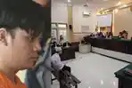Alvi-terdakwa-mutilasi-kekasih-di-Mojokerto-divonis-penjara-seumur-hidup.jpg
