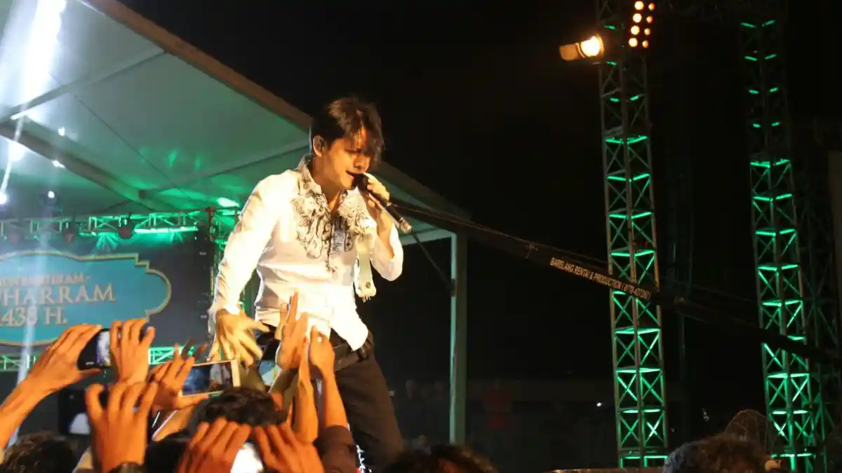 Band GIGI Hibur Warga Batam Rayakan 1 Muharram dengan Lagu Religi, Arman: Terima Kasih Batam!