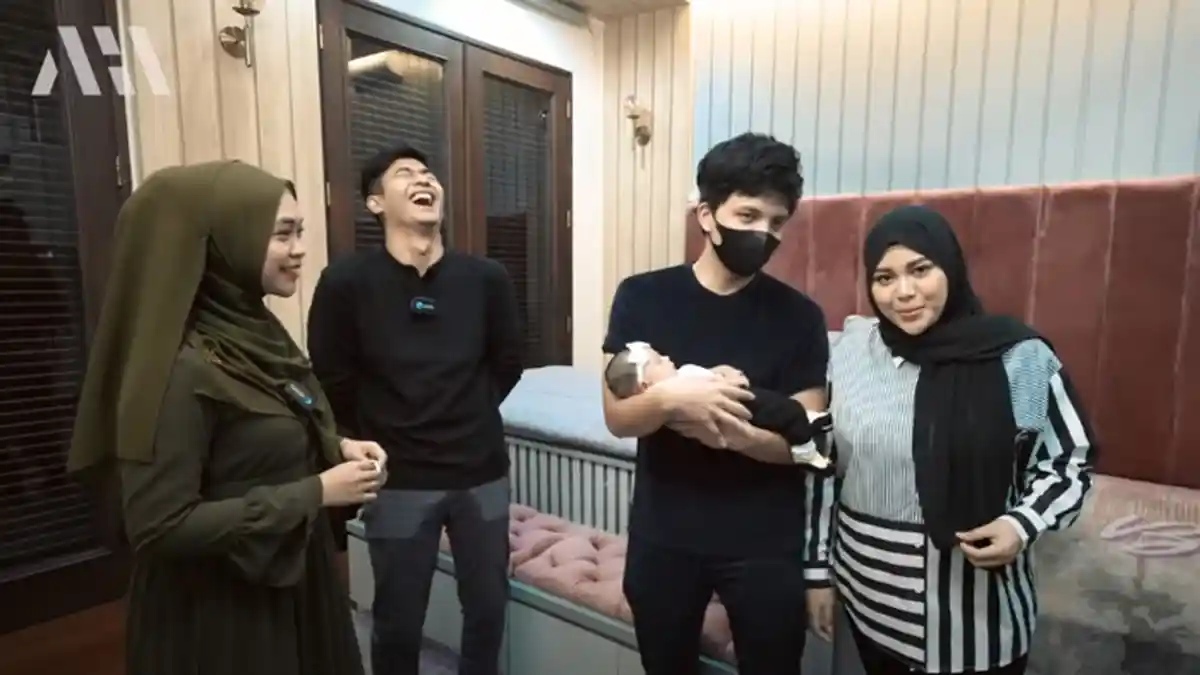 Jenguk Ameena Bayi Atta Halilintar, Ria Ricis Diprotes Aurel Gara-gara Ngomong Ini : Gak Boleh Gitu