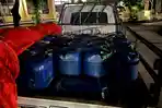 mobil-pikap-yang-mengakut-bbm-diamankan-polisi-di-Desa-Mbomba-Kecamatan-Ende-Utara.jpg