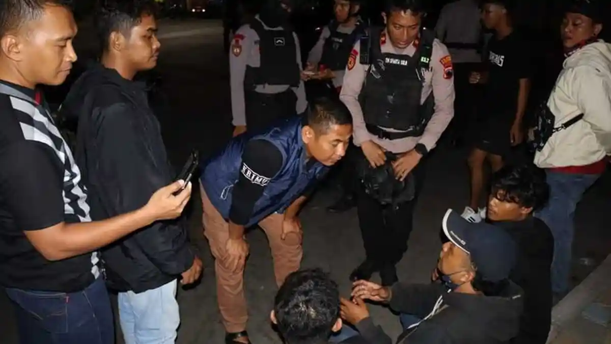 Bentrok Suporter Usai Persis Solo vs Persebaya Surabaya, Polisi Tahan 7 Orang, Ini Perannya