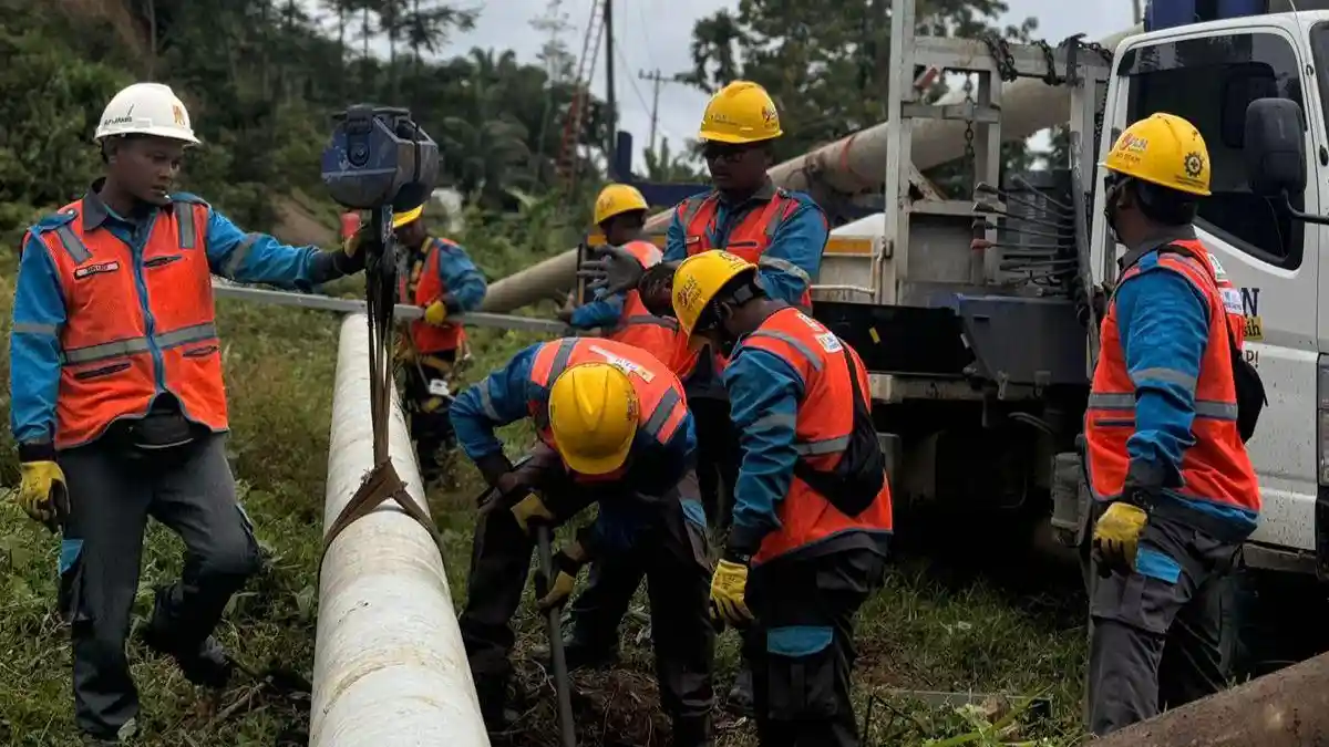 Dirut PLN Darmawan Prasodjo Turun Langsung Pastikan Jaringan Listrik di Aceh Tamiang Pulih