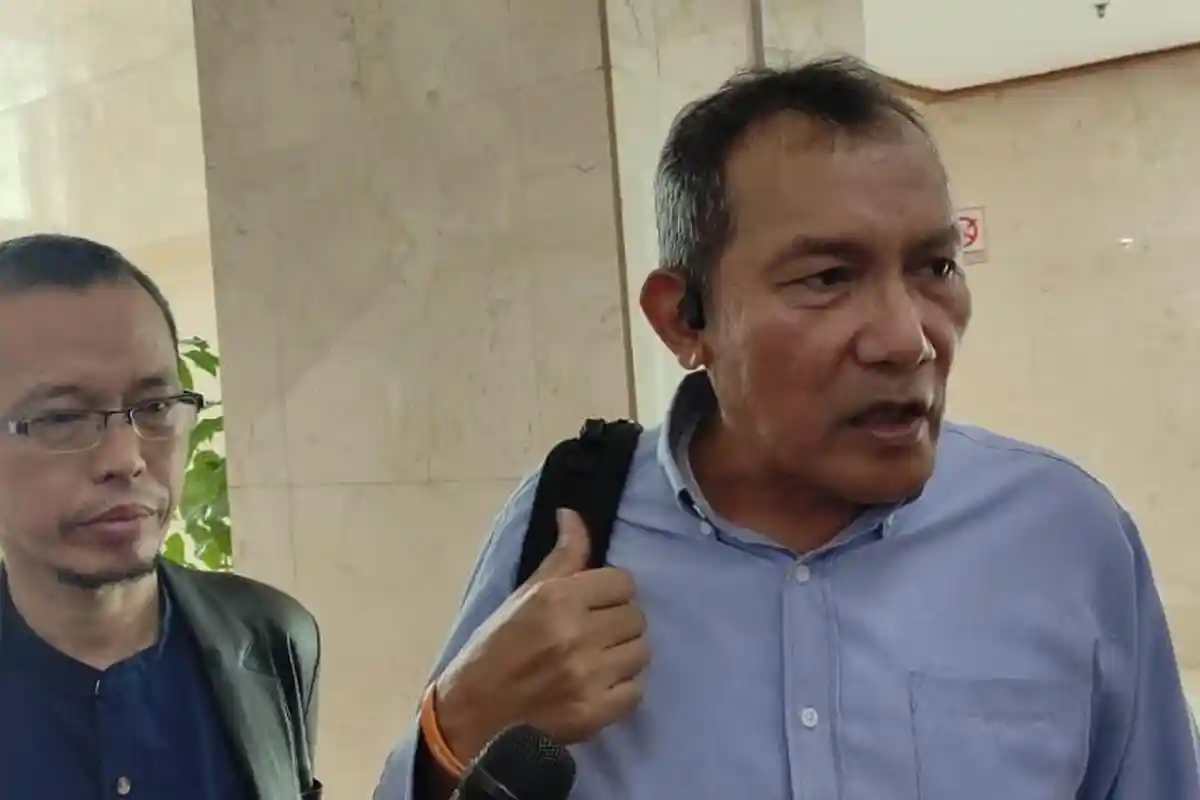 Datangi DPR RI, Eks Pimpinan KPK Desak Komisi III Komunikasi dengan Kejagung Selesaikan Korupsi BTS