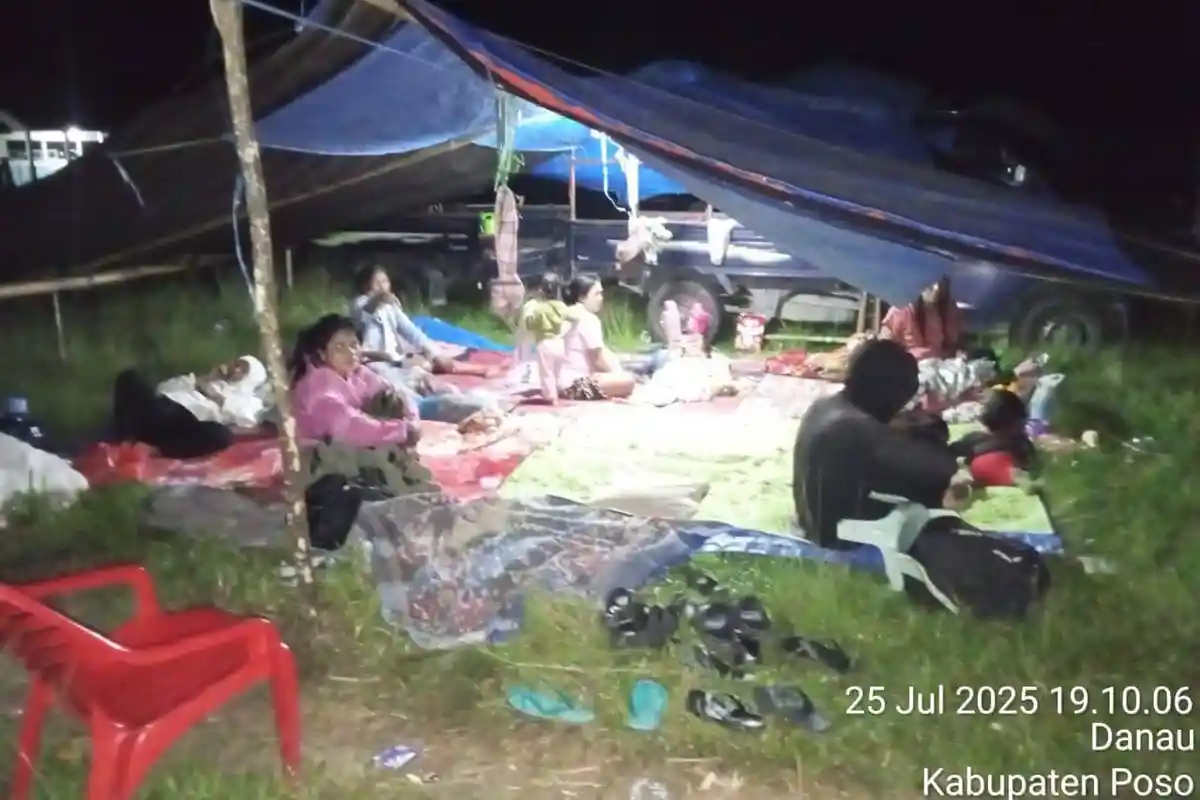 Warga Desa Tokilo Poso Tak Berani Tidur di Rumah, Trauma Gempa Masih Terasa