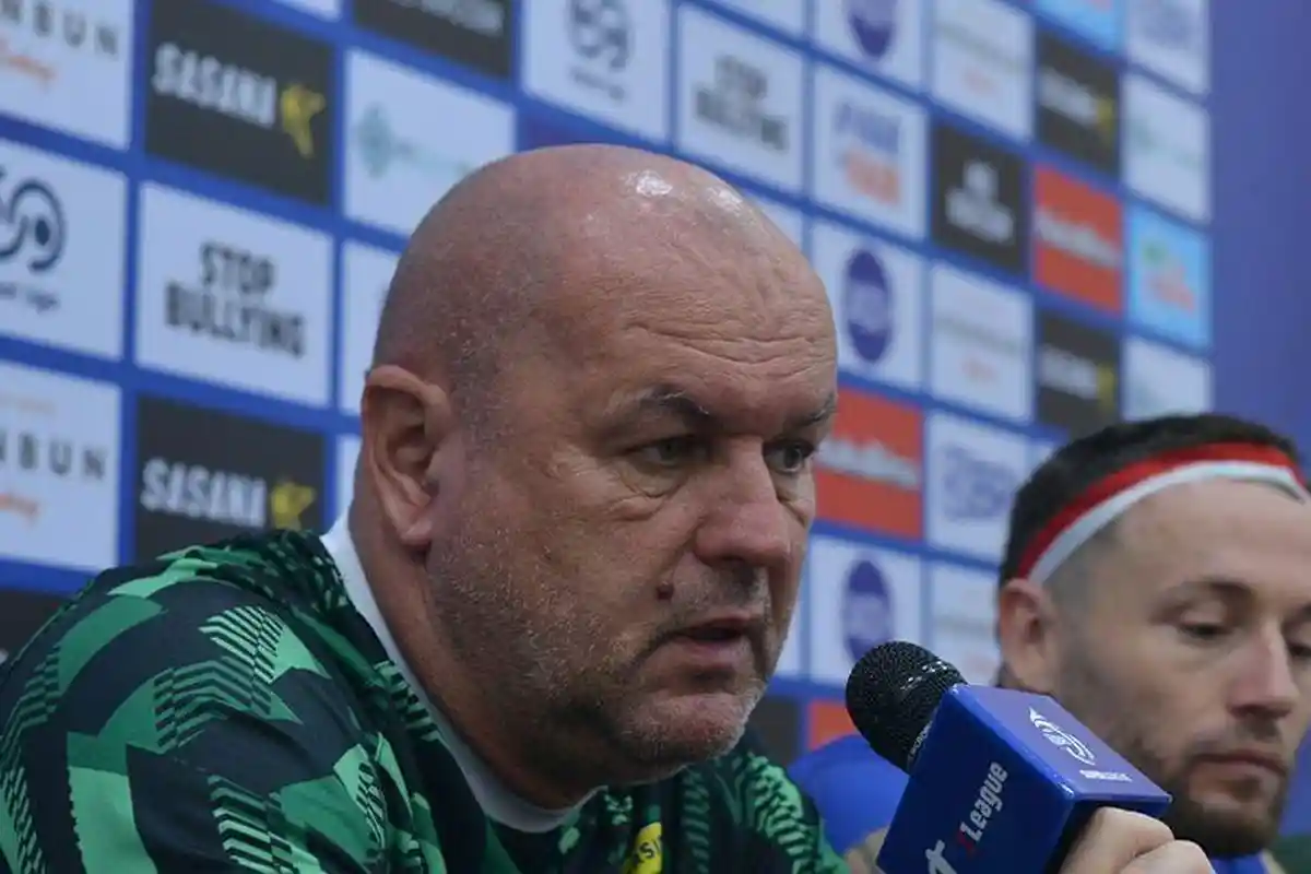 Pelatih Persib Bojan Hodak Pulang ke Rumah Keduanya, Kampung Halaman Istri dan Anak