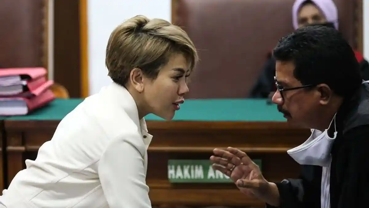 Atas Kasus Dugaan Aniaya Terhadap Dipo Latief, Nikita Mirzani Divonis 12 Bulan Masa Percobaan