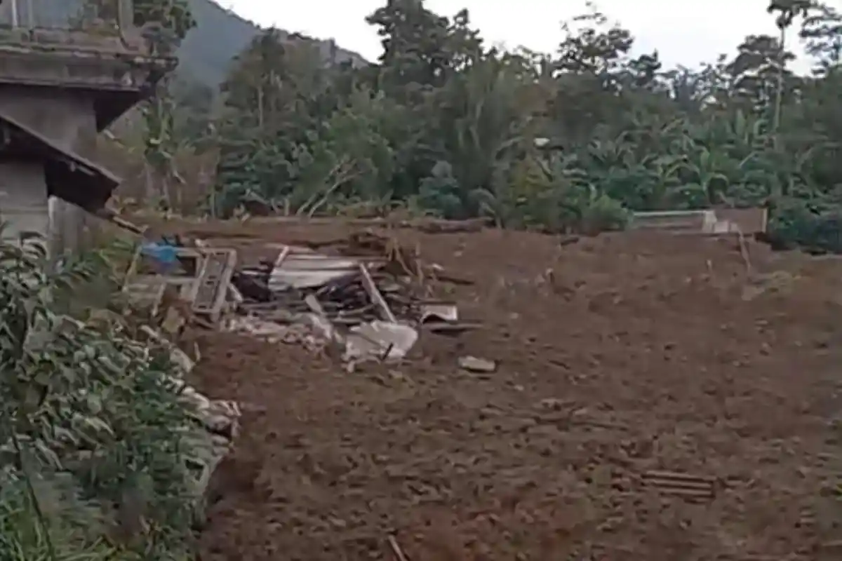 Tim SAR Gabungan Turun Tangani Longsor Pandanarum, Situasi Mulai Kondusif, 2 Warga Masih Terjebak