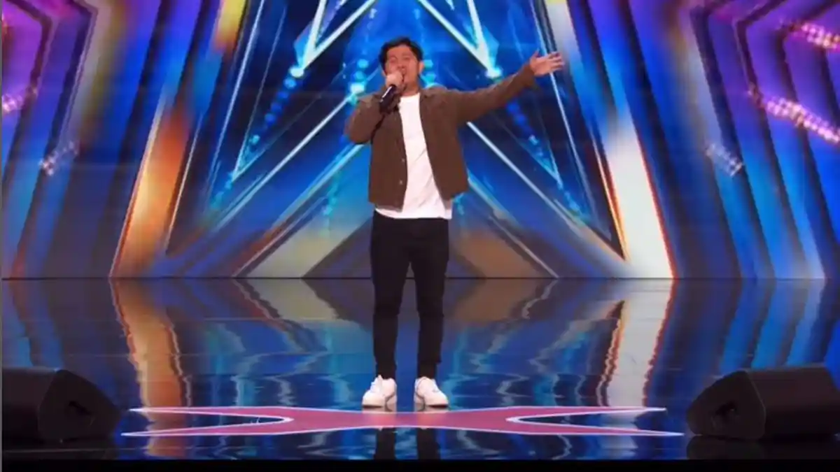Profil Cakra Khan, Penyanyi Solo Bersuara Khas Yang Memukau Juri America's Got Talent