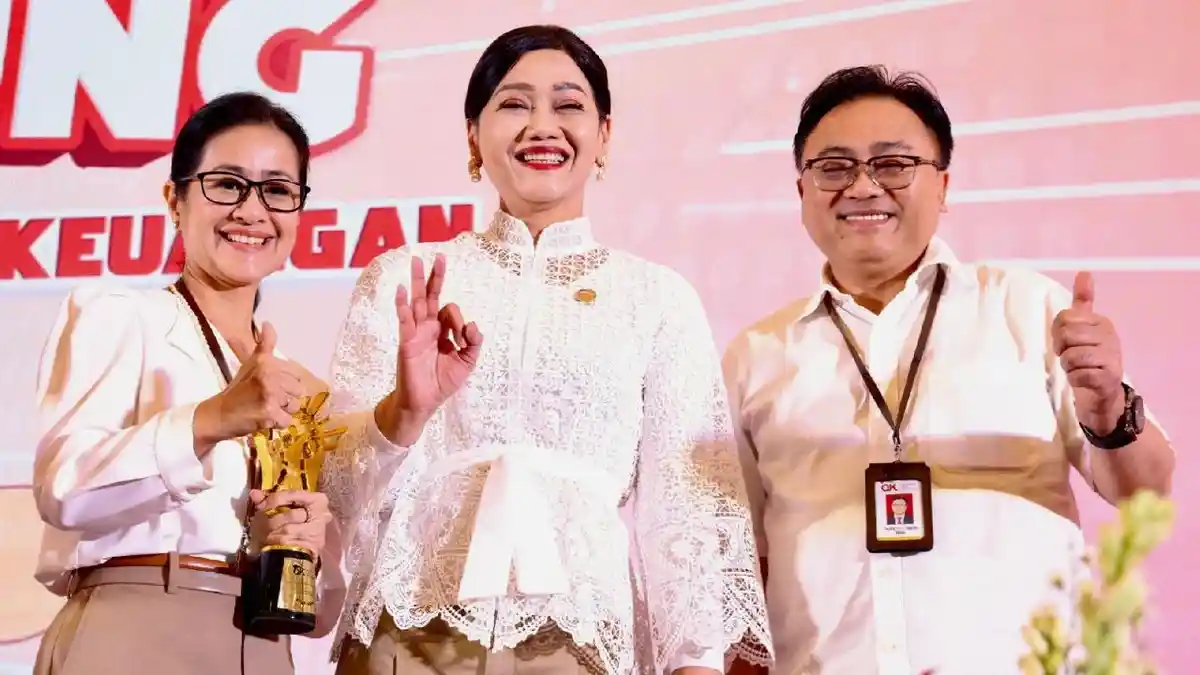 Bank Jateng Raih Financial Literacy Award 2025 dari OJK Berkat Program Edukasi UMKM dan Petani