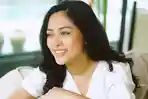 rachel-vennya.jpg
