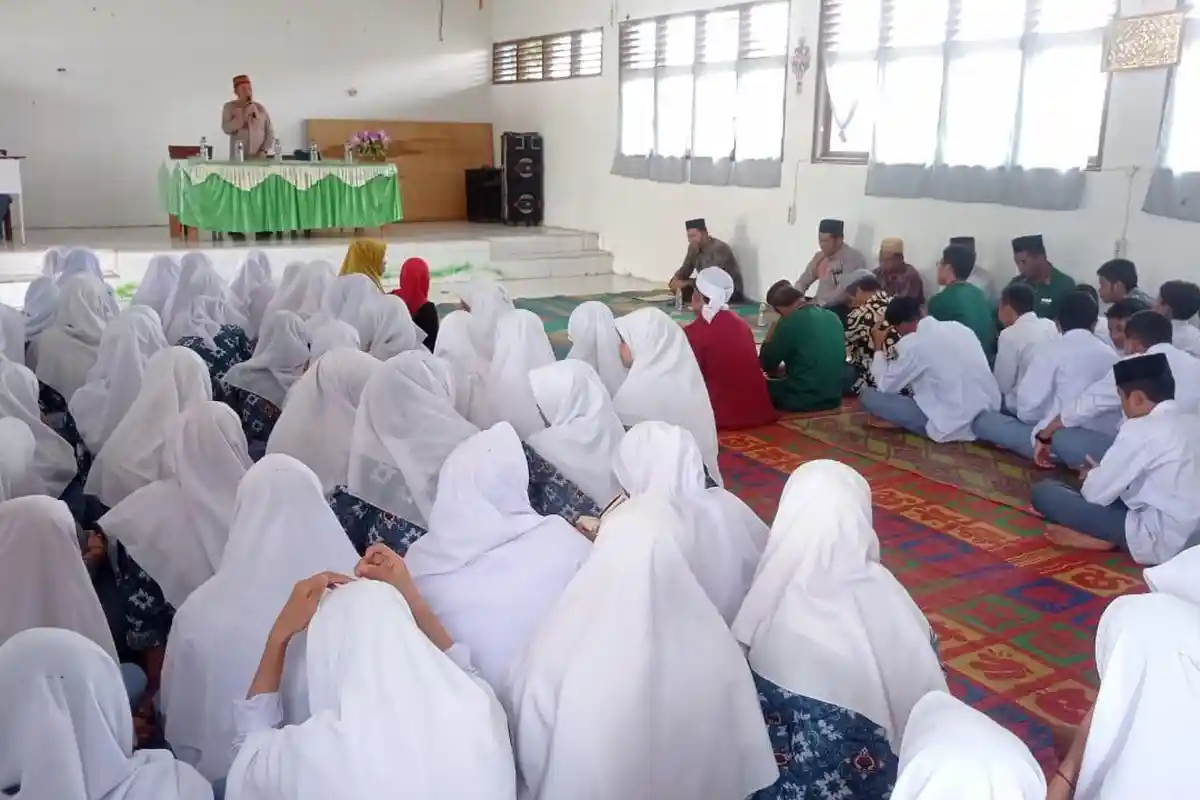 Siswa Siswi MAN 1 Gayo Lues Berhasil Mengkhatamkan Alquran 30 Juz