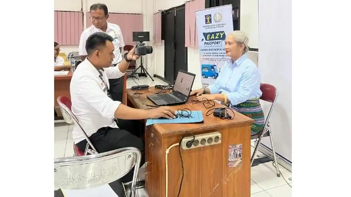 Imigrasi Kupang Hadirkan Layanan Eazy Passport di Kantor DPRD Provinsi NTT