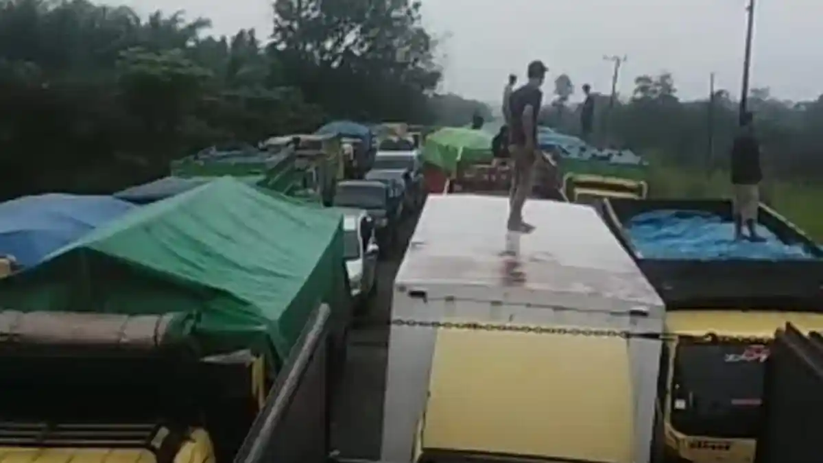 Macet Total di Batanghari Akibat Truk Batubara, Ini Kata Dishub Provinsi Jambi