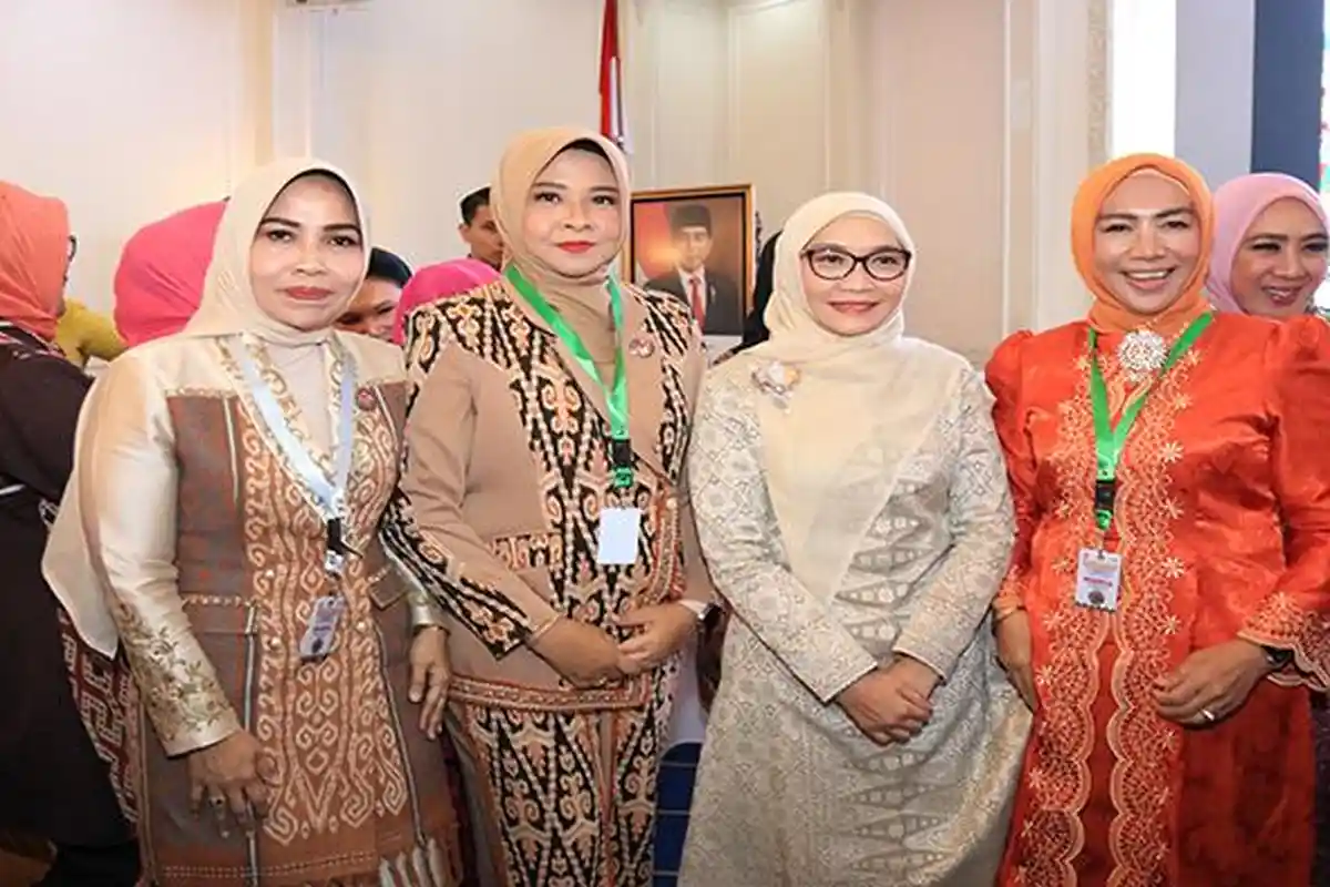 Hadir di Rakernas Dekranas, Pj Ketua Dekranasda Windy Konsisten Terus Promosikan Wastra Kalbar 