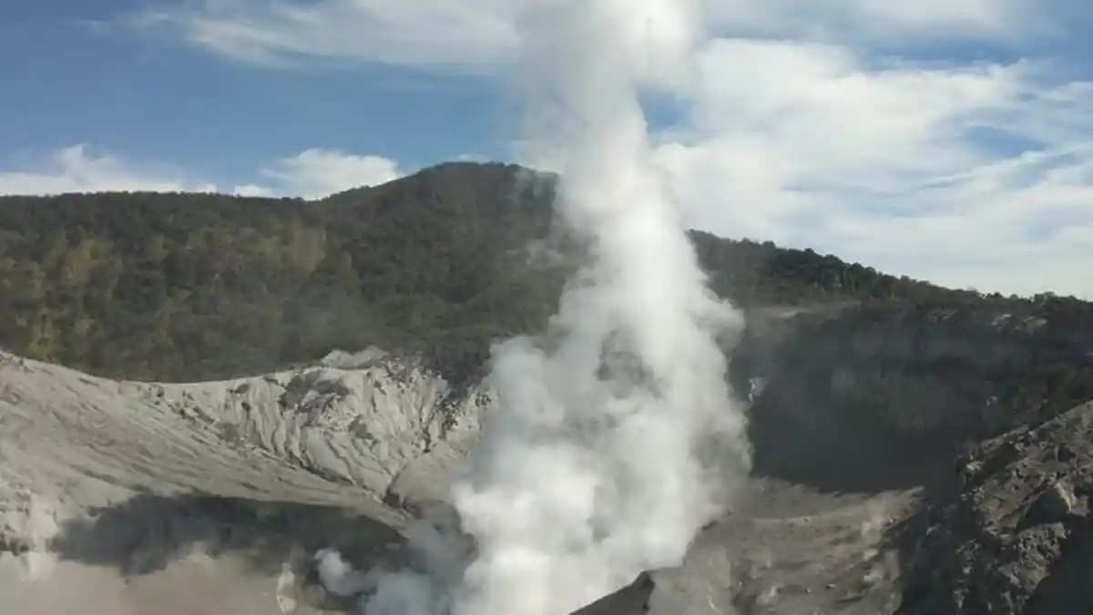 Status Gunung Tangkuban Parahu Naik Jadi Waspada Mulai 2 Agustus 2019